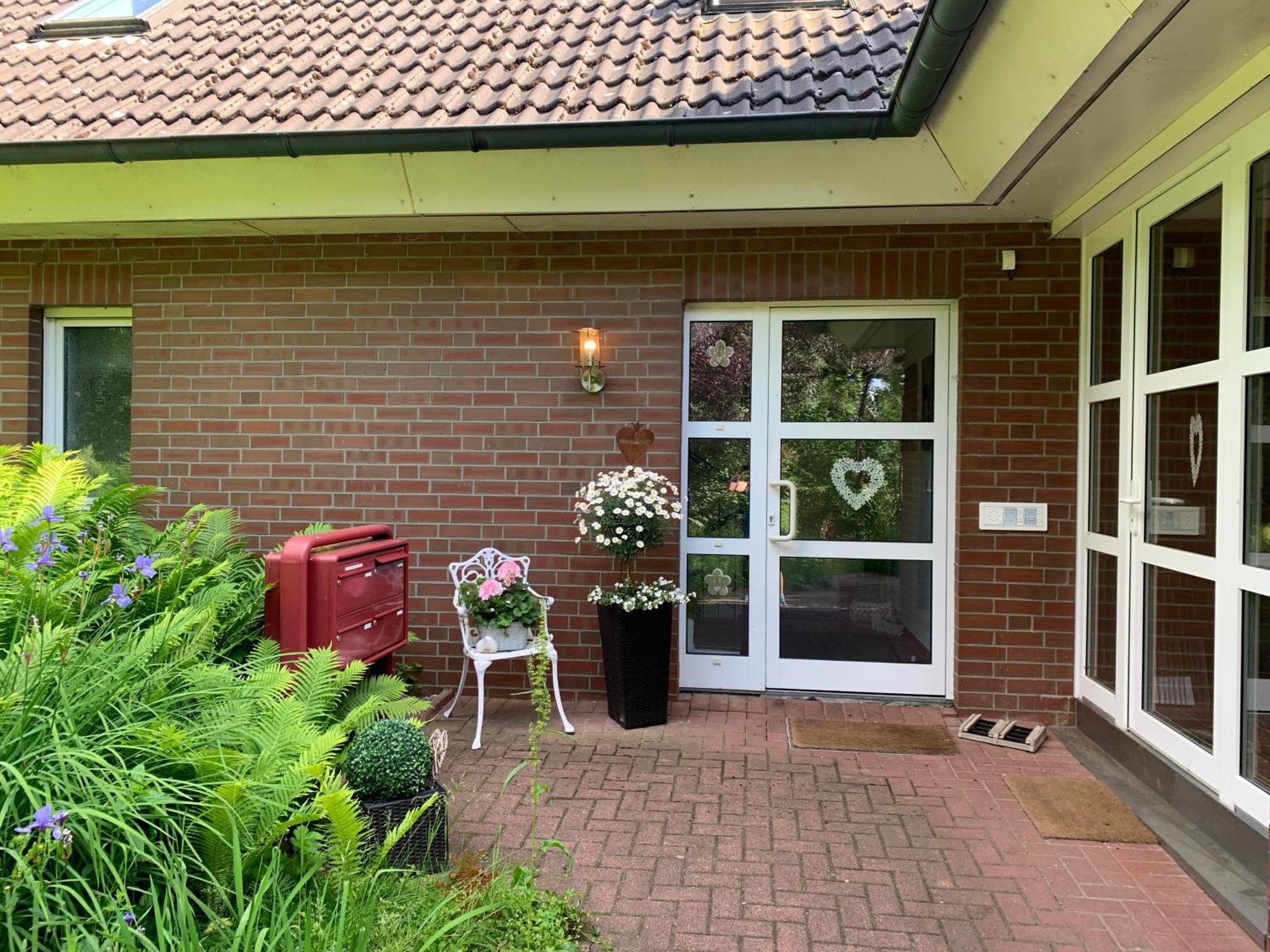 Apartment Sonniges Garten-apartment In Ruhiger Parklage